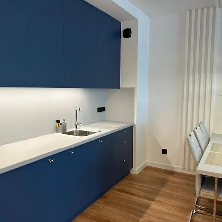 - Park Apartment